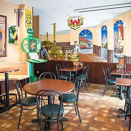 Bar Des Vosges מלון