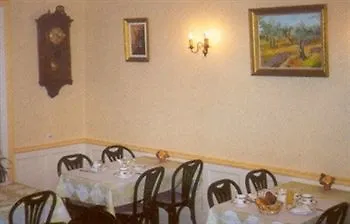 Hotel Bar Des Vosges 2*